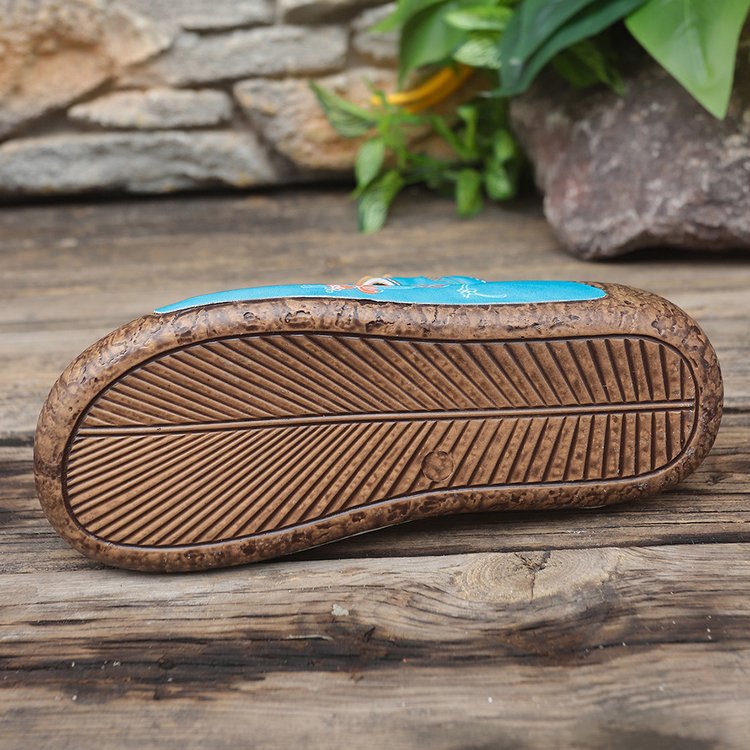 Ninette™ - Elegant retro sandals with floral detail