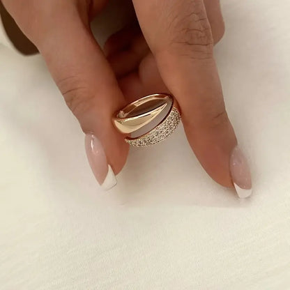 Elegant Golden Ring with Sparkling Stones